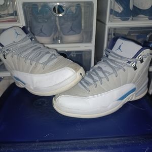 Nike Air Jordan Retro 12 sz 9